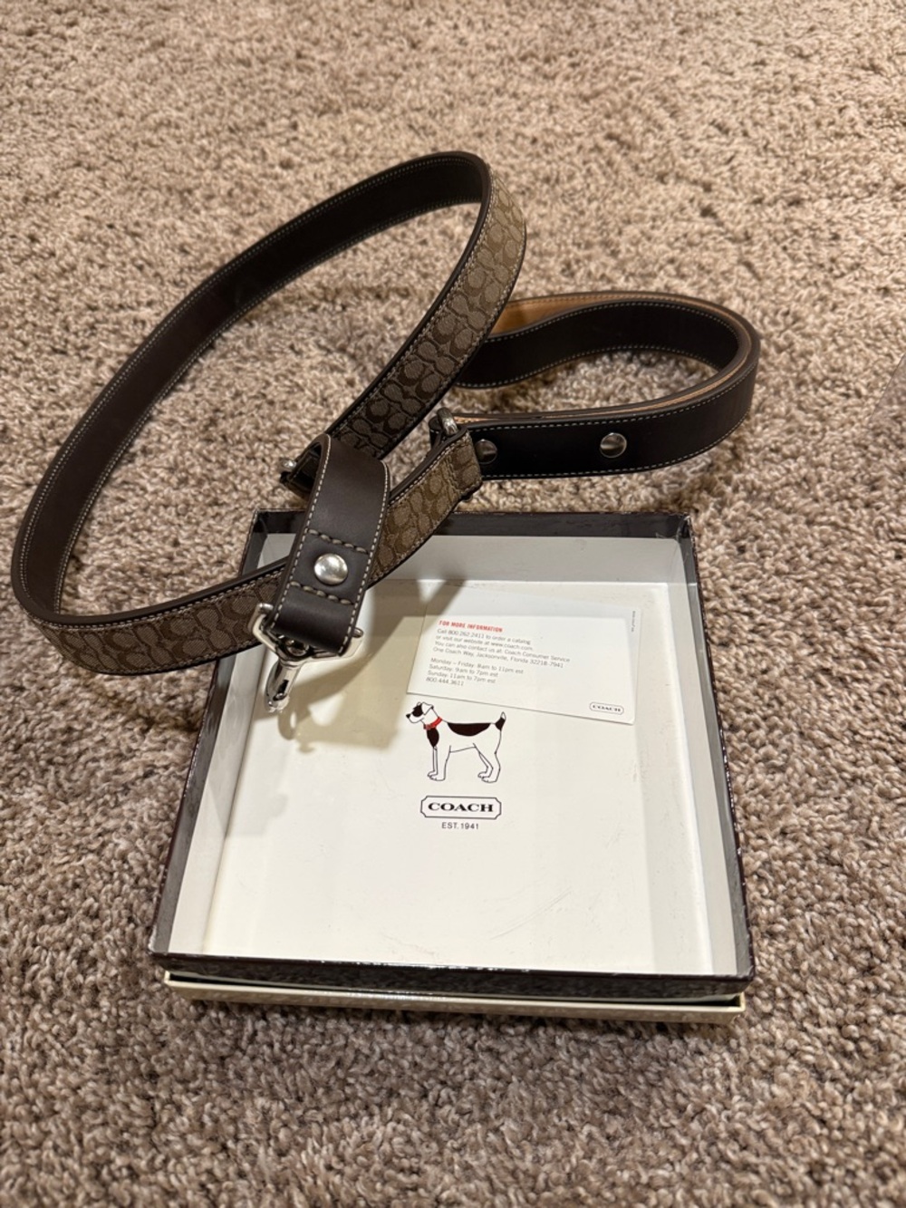 Coach Brown Signature C & Leather Dog Leash- NEW in box!!🐾